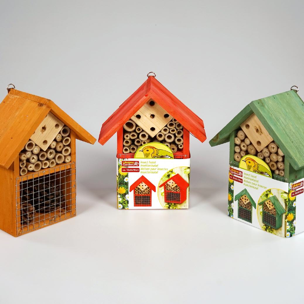 Insektenhotel aus Holz